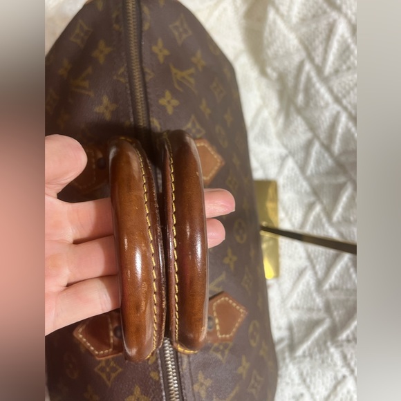 Louis Vuitton Monogram Speedy 35 - Picture 10 of 14